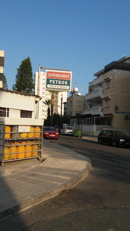 1 Bedroom Apartment Larnaca Eksteriør billede